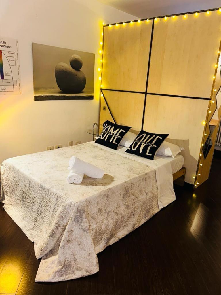 Easy Room Italy Prada Milano Eksteriør billede